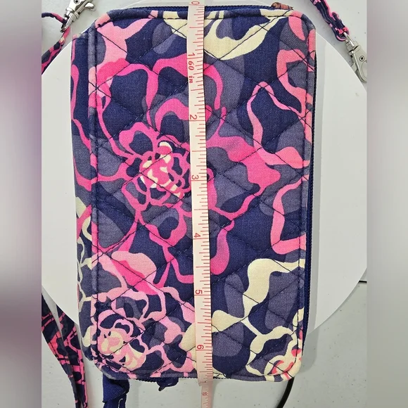 Vera Bradley Wallet Floral Pink & Blue Pre-Owned - Picture 10 of 11